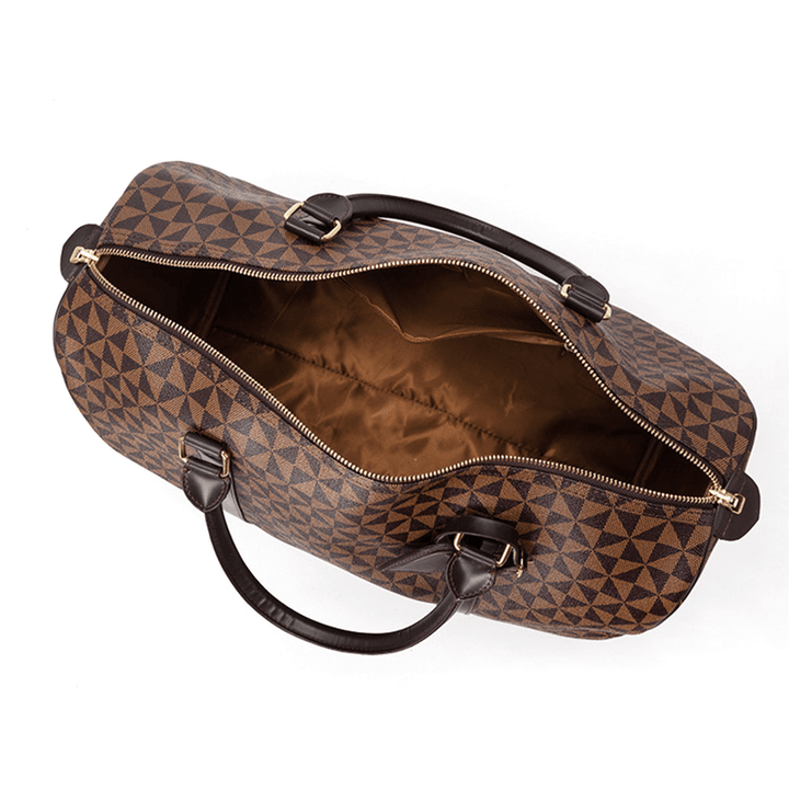 Grand sac de voyage en cuir véritable durable pour homme, idéal pour tous les déplacements.