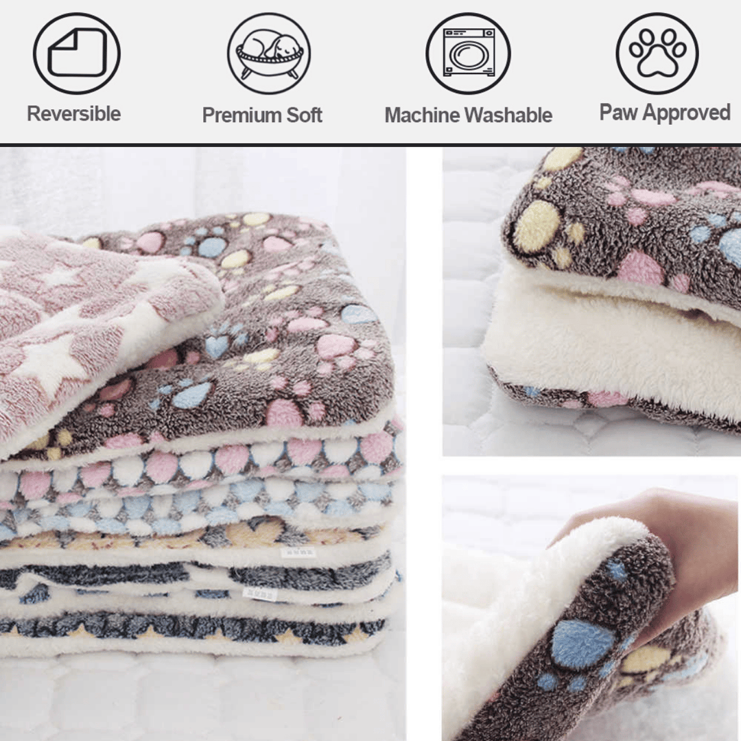 Couverture anti-stress pour chat dans un salon moderne, un accessoire animal douillet.