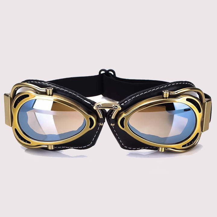 Zoom sur lunettes moto vintage pliables, détails de la monture et verres résistants.