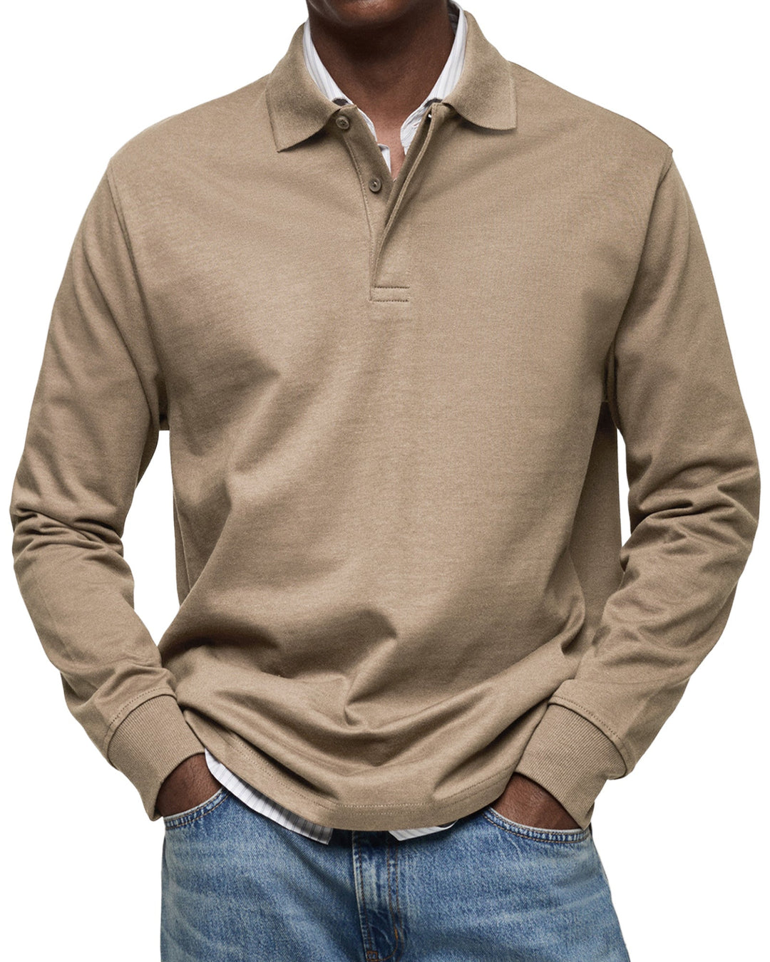 Chemise polo homme classique à manches longues, design intemporel, pour un style élégant et décontracté.