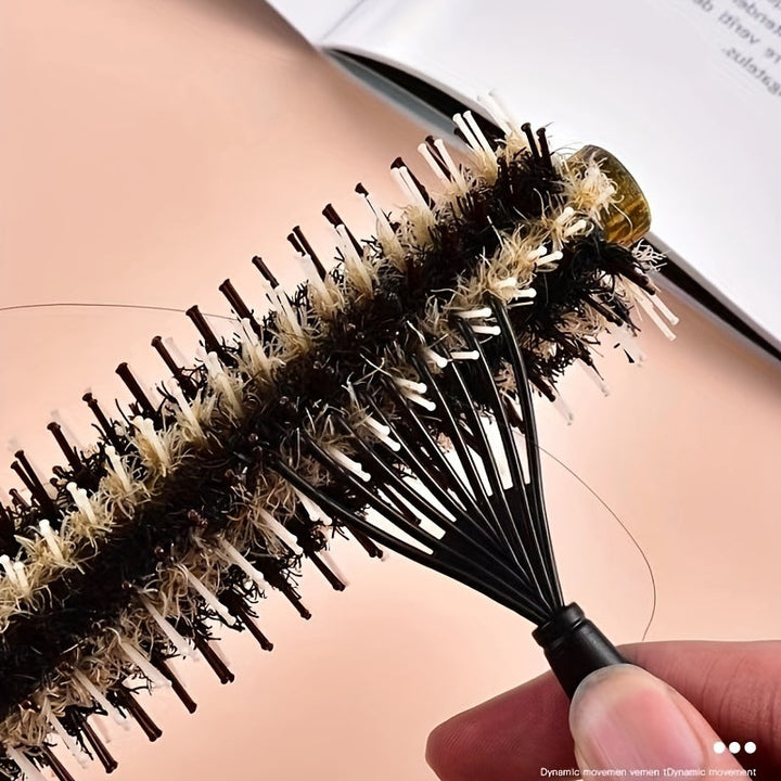 Nettoyeur de peigne et brosse à cheveux, compact et portable. Un accessoire essentiel pour l'entretien beauté.