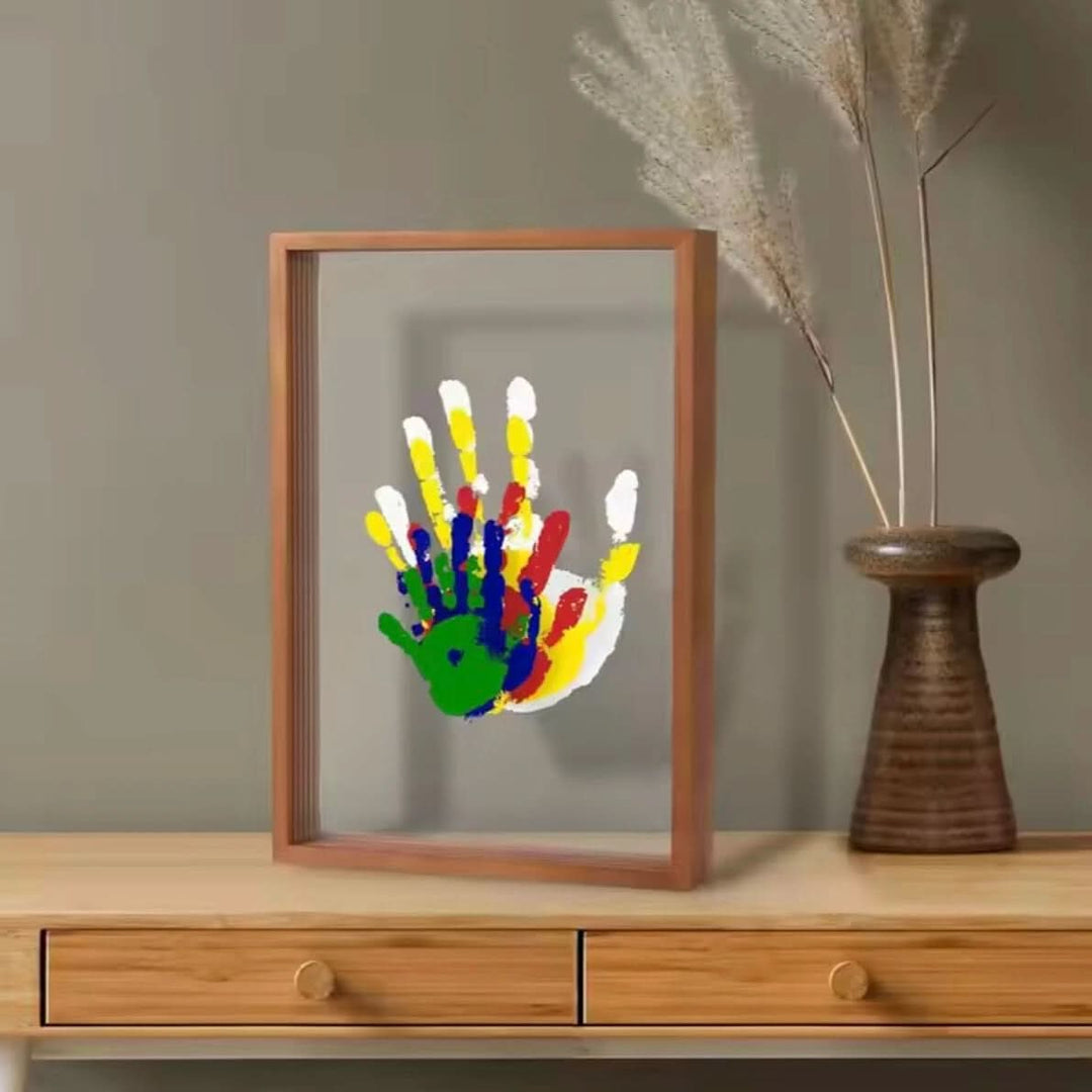 Cadre photo en bois naturel pour empreintes de bébé avec argile non toxique. Souvenir naissance.