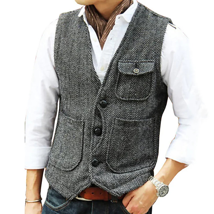 Gilet homme de superposition, idéal pour automne-hiver, ajoute une touche décontractée chic à votre tenue.