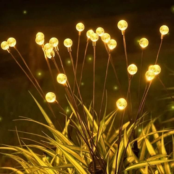 Éclairage extérieur solaire LED papillon, étanche et économique, pour un jardin scintillant.
