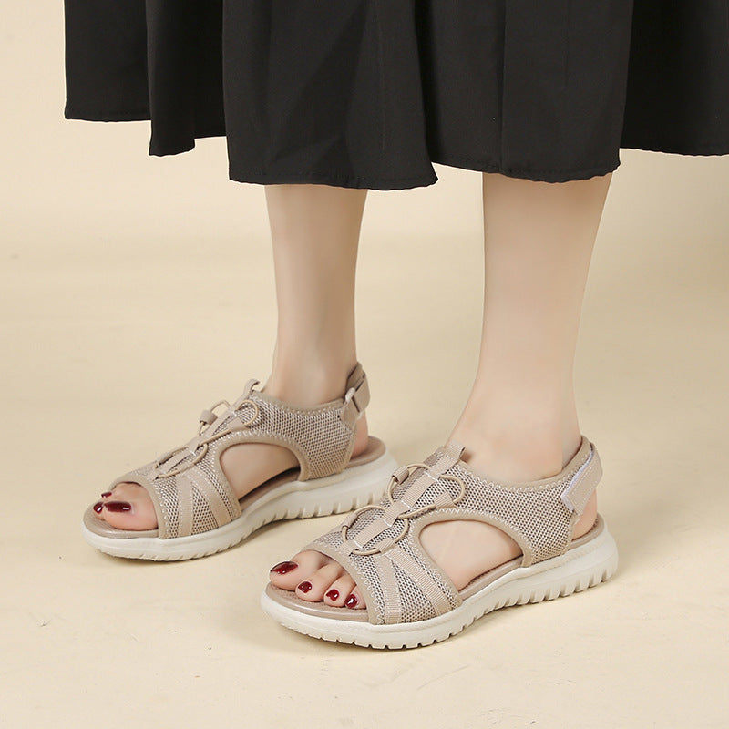 Sandales ergonomiques femme, brides réglables, confort pour la marche. Idéales été, plein air, bien-être.