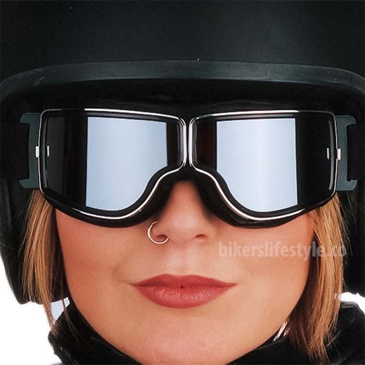 Lunettes de protection enveloppantes, anti-buée et UV, pour une vision claire avec vos lunettes.