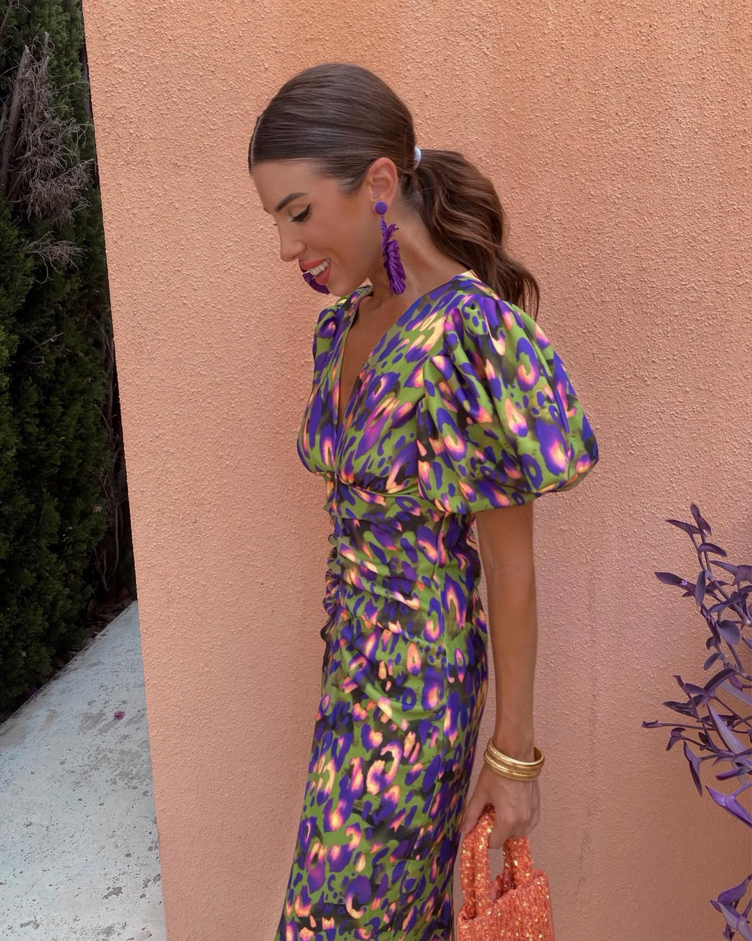 Robe midi Torá élégante pour femme, design printanier chic. Une option parfaite pour les occasions spéciales.