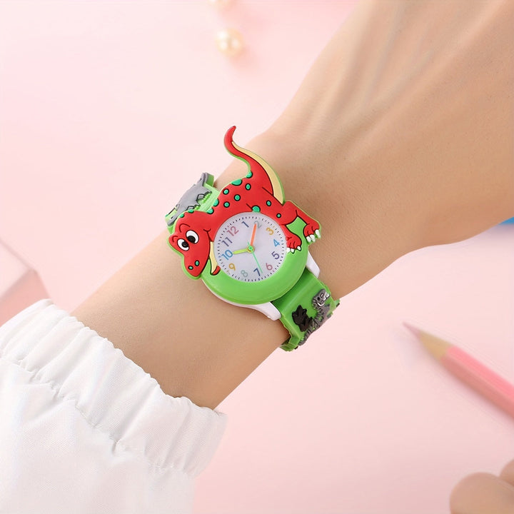 Montre enfant dinosaure T-Rex cartoon, bracelet en silicone hypoallergénique. Résistante et confortable pour petits poignets.