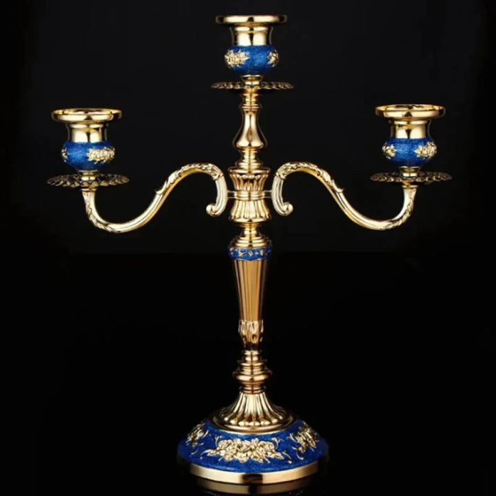 Chandelier vintage 5 bras argenté, un classique pour la décoration de maison.