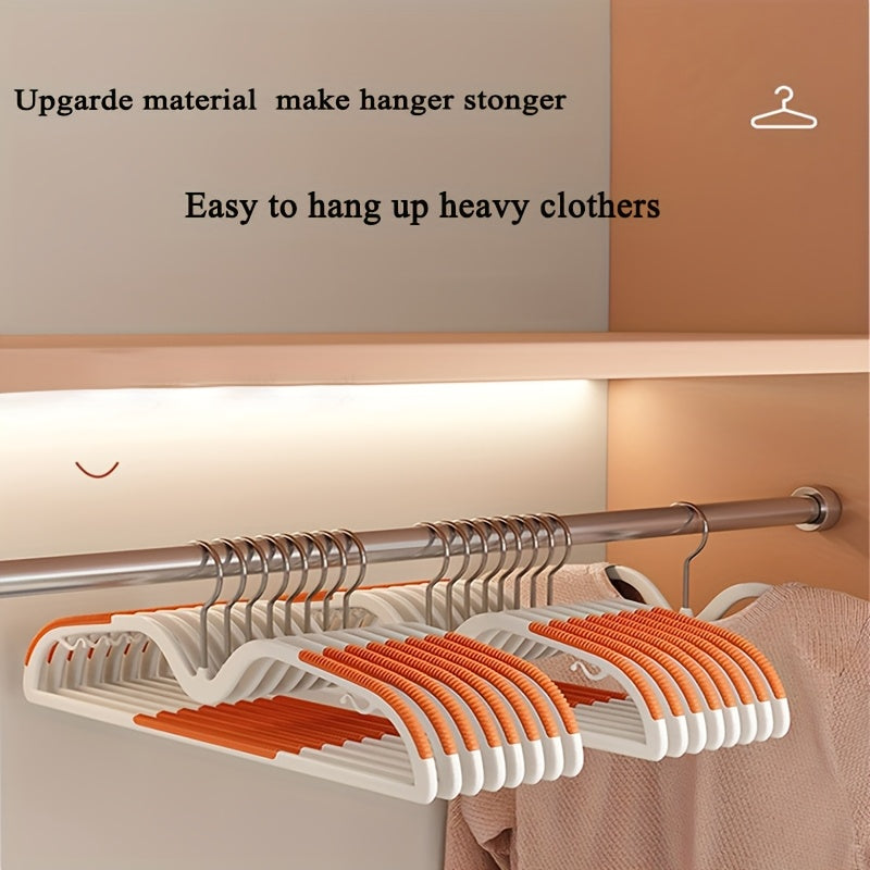 Lot de cintres gris courts, antidérapants et pivotants, parfaits pour rangement d'armoire.