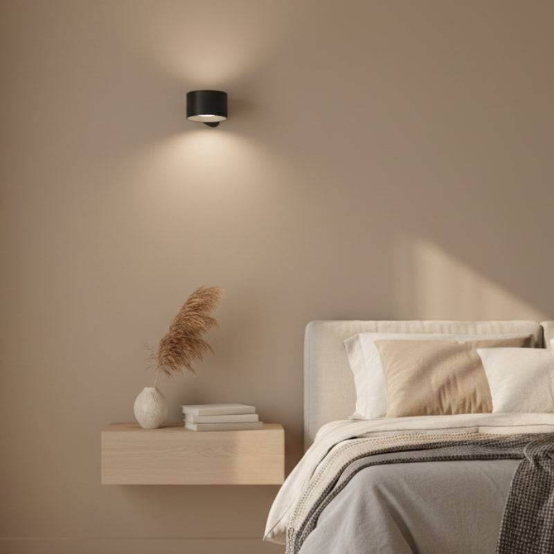 Lampe murale LED sans fil rechargeable, design moderne, 3 niveaux de luminosité. Éclairage intérieur ajustable.