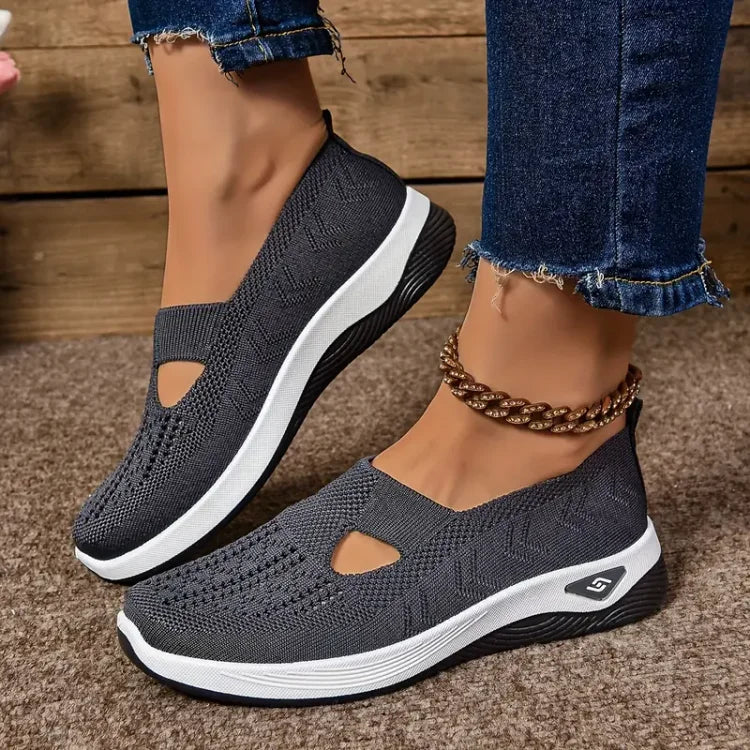 Semelle souple : Chaussures femme slip-on légères et respirantes, conçues pour le confort et le bien-être quotidien.
