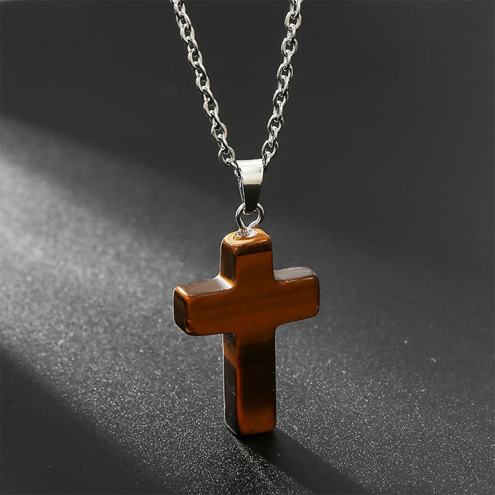 Élégant collier croix en jade, pierre naturelle pour femme, harmonie et bien-être.