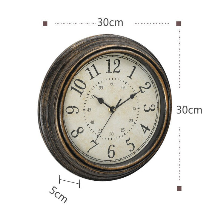 Horloge murale décorative antique en plastique, apporte un charme rétro élégant à la maison, salon ou chambre.