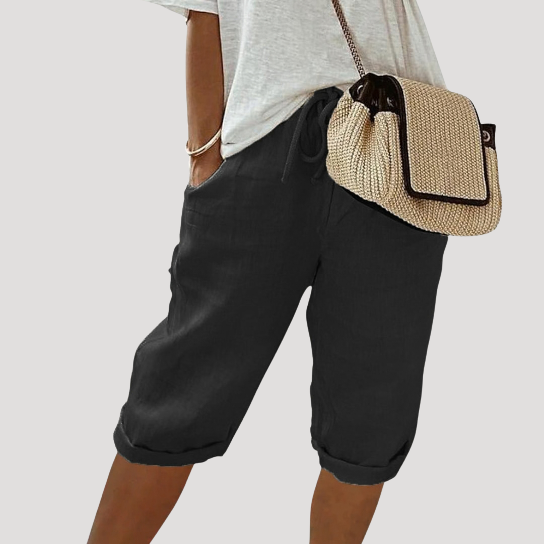 Bermuda femme confortable à coupe ample, taille élastique, parfait pour les vacances d'été.