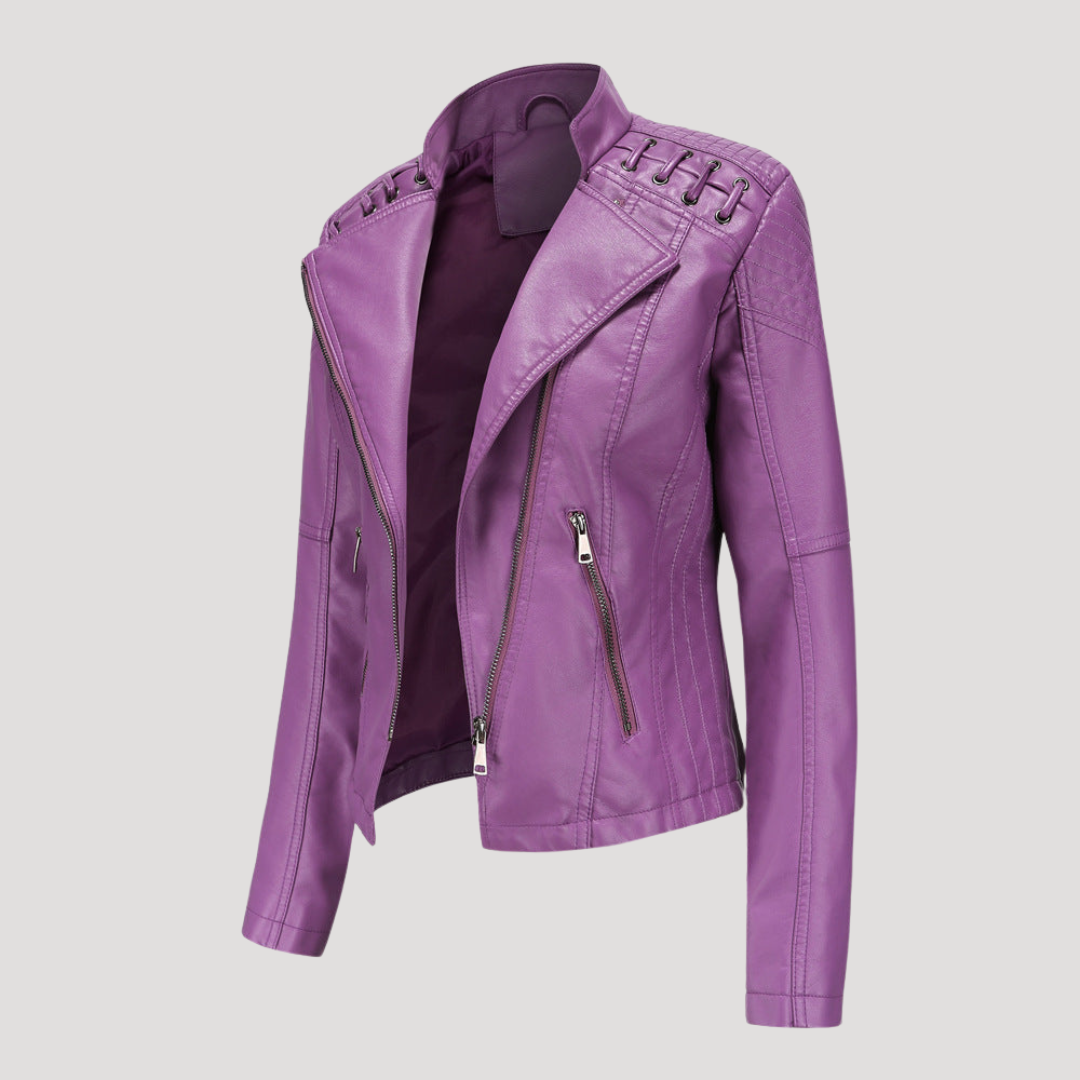 Élégante veste biker femme ajustée avec détails lacés. Style affirmé pour une touche moderne et chic.