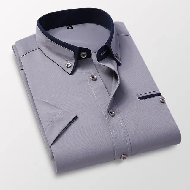 Chemise homme Victor, manches courtes, tissu de qualité, idéale pour un look mode masculine printanier.