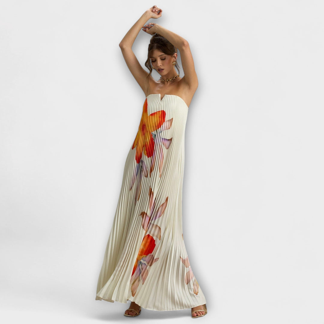 Robe d'été fleurie maxi, confortable et élégante pour femme, avec son col cœur.
