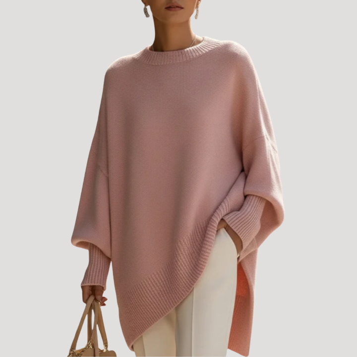 Pull femme décontracté style poncho, coupe oversize douce et confortable, idéal pour toutes occasions.