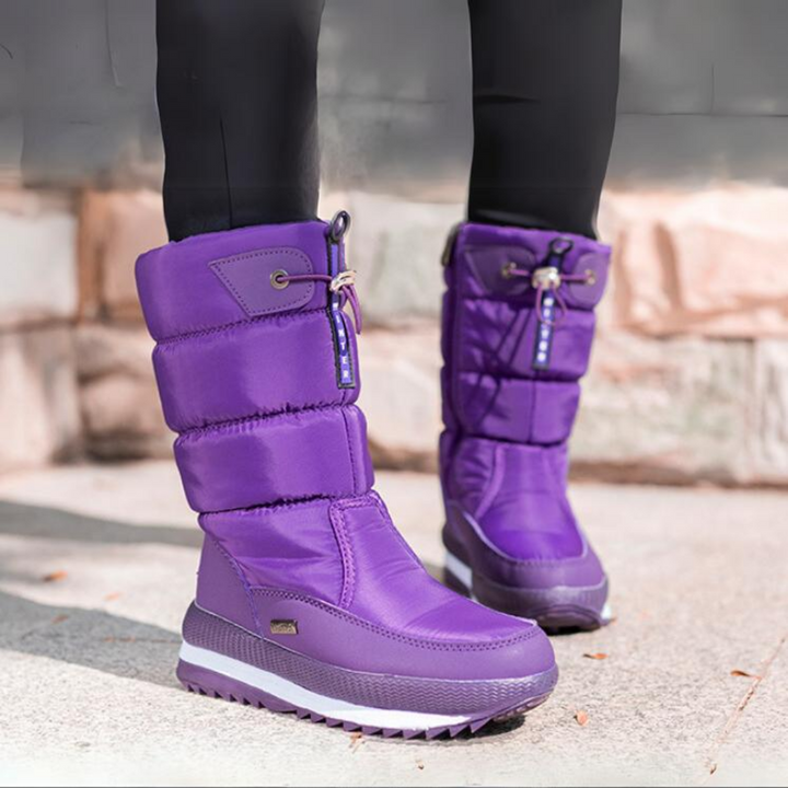 Chaussures de neige femme Nova, imperméables et chaudes. Confort optimal et protection hivernale antidérapante.