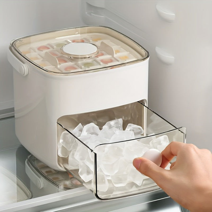 Compacte machine à glace pour cuisine ou bar. Profitez de glaçons rapides pour l'été et vos fêtes.
