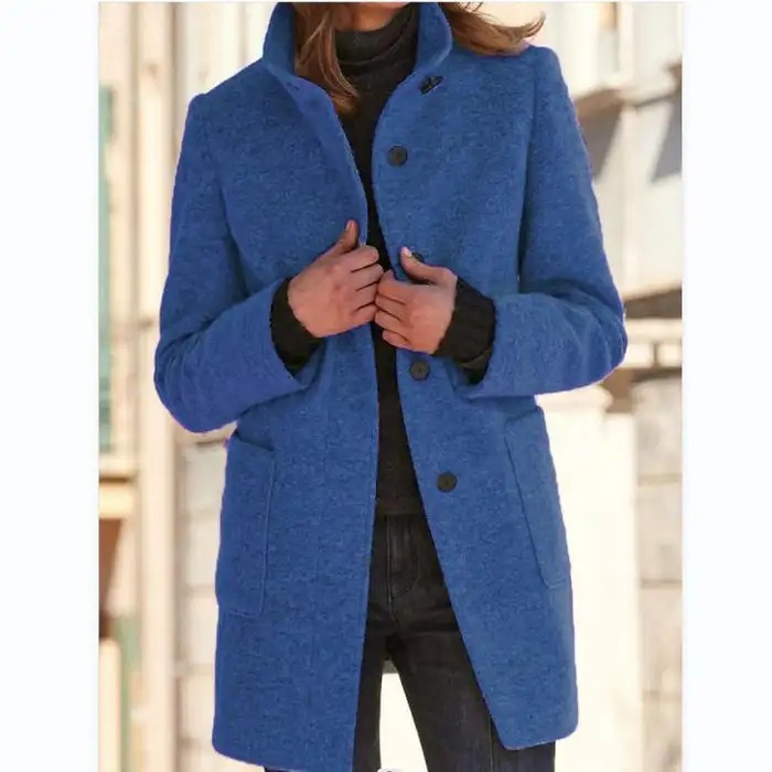 Veste trench-coat femme classique et chaude pour l'hiver, manteau élégant et mode pour un look chic.