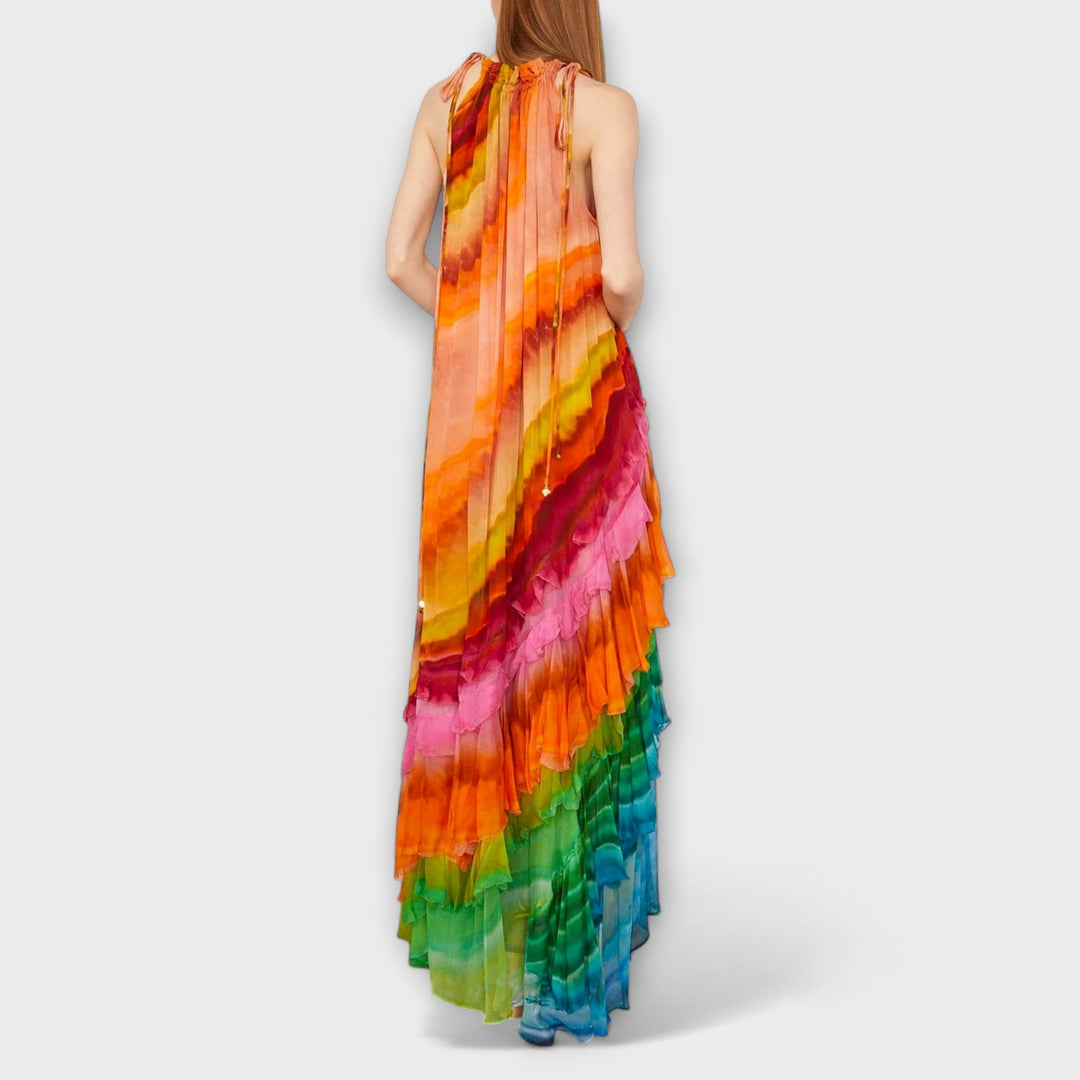 Magnifique robe longue élégante pour femme avec volants délicats, parfaite pour un look chic et fluide.