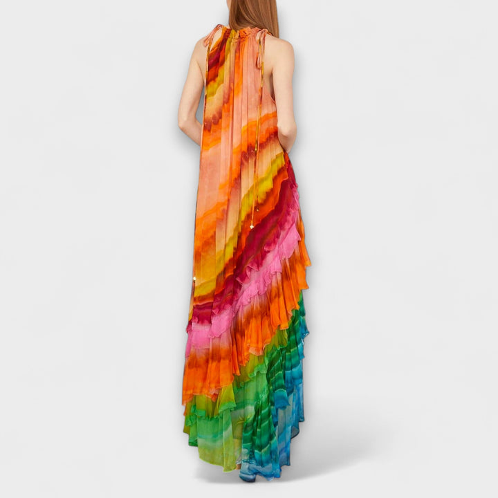Magnifique robe longue élégante pour femme avec volants délicats, parfaite pour un look chic et fluide.