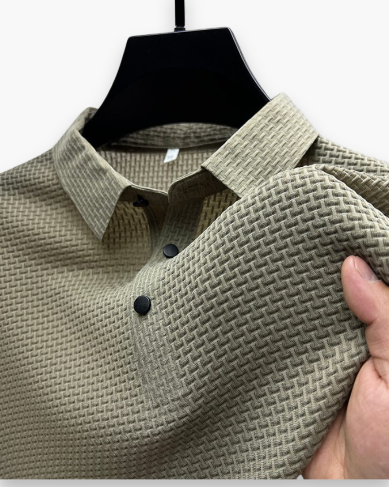 Polo homme mode, design structuré, chemise décontractée élégante pour un style contemporain et confortable.