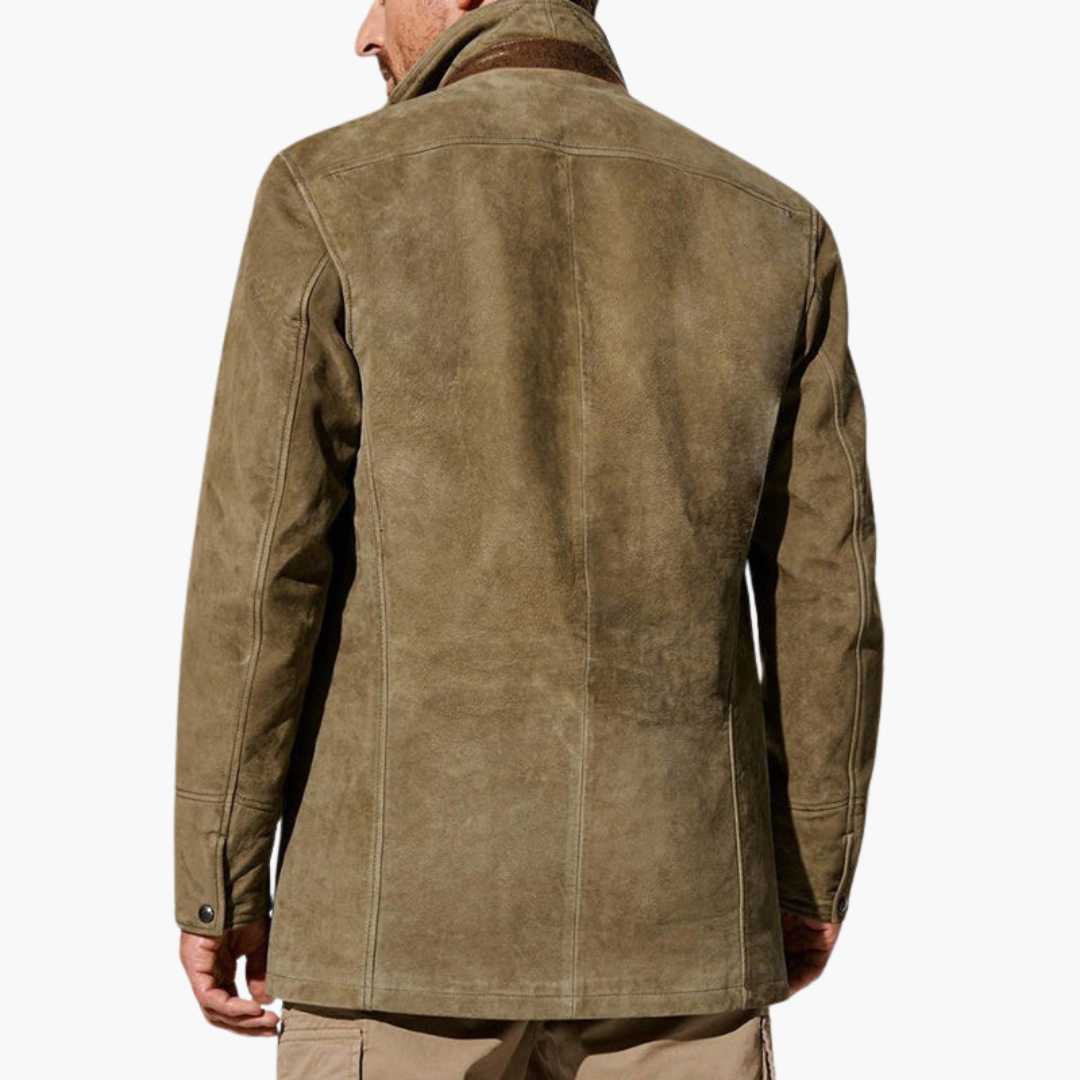 Veste homme stylée avec col distinctif, coupe blazer, parfaite pour un look chic décontracté et moderne.