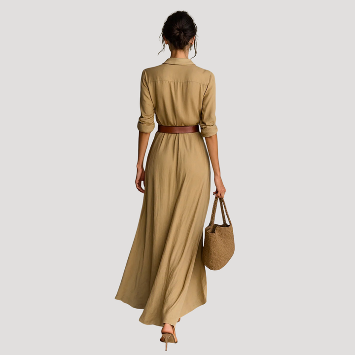 Robe longue type chemise ceinturée pour femme. Tenue mode polyvalente, chic et confortable.