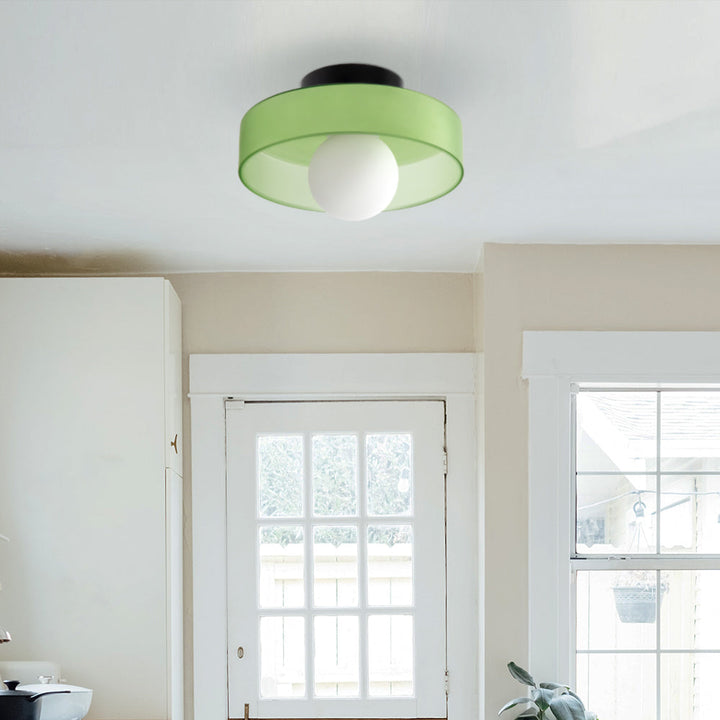 Lumière de plafond LED ronde, efficacité énergétique, ambiance moderne assurée.