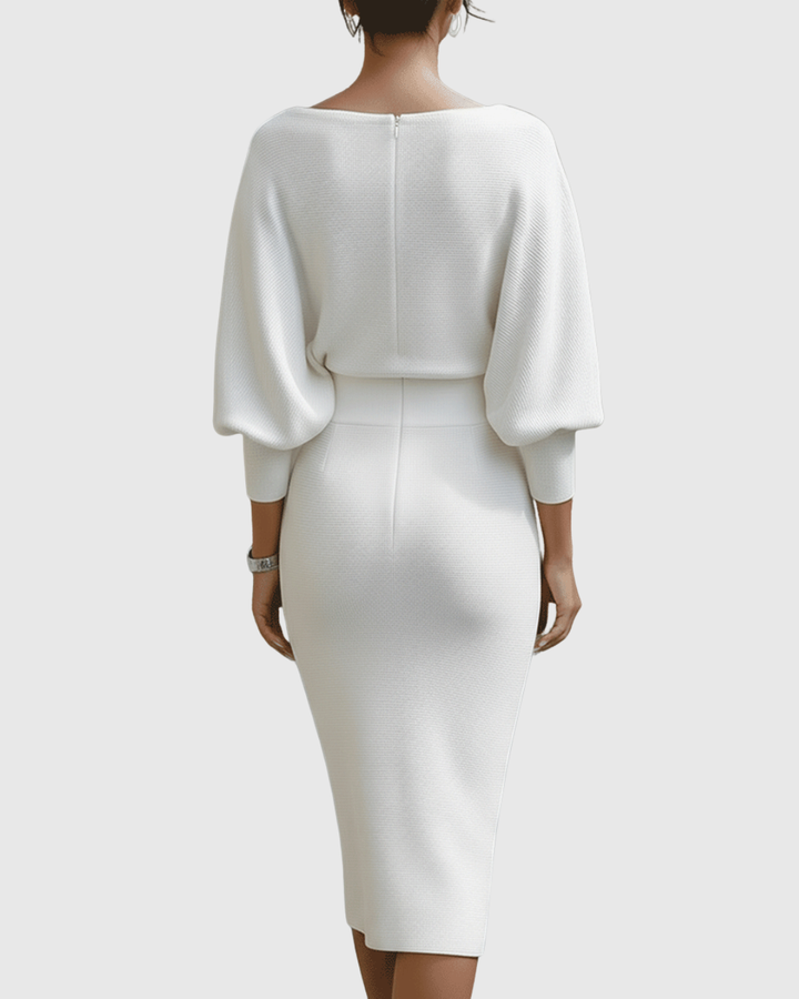 Robe midi femme élégante et confortable. Style drapé, fluide et tendance, parfait pour soirée chic.