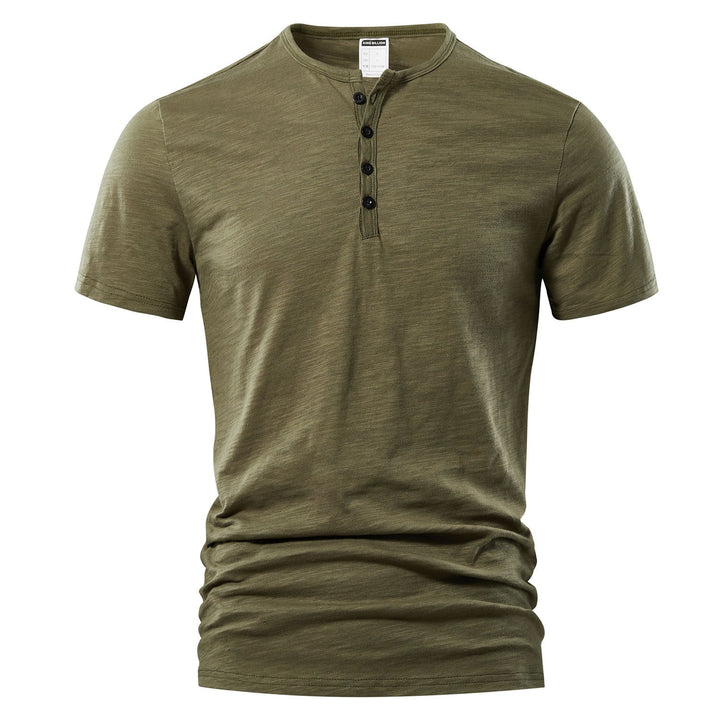 Chemise homme classique, style décontracté chic. Confortable pour le quotidien, ajoutant une touche élégante à vos tenues.