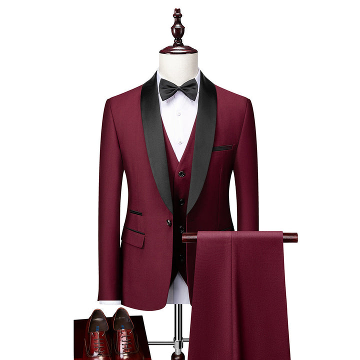 Élégant costume slim fit 3 pièces pour homme, parfait pour cérémonie, mariage ou tenue d'affaires moderne et chic.