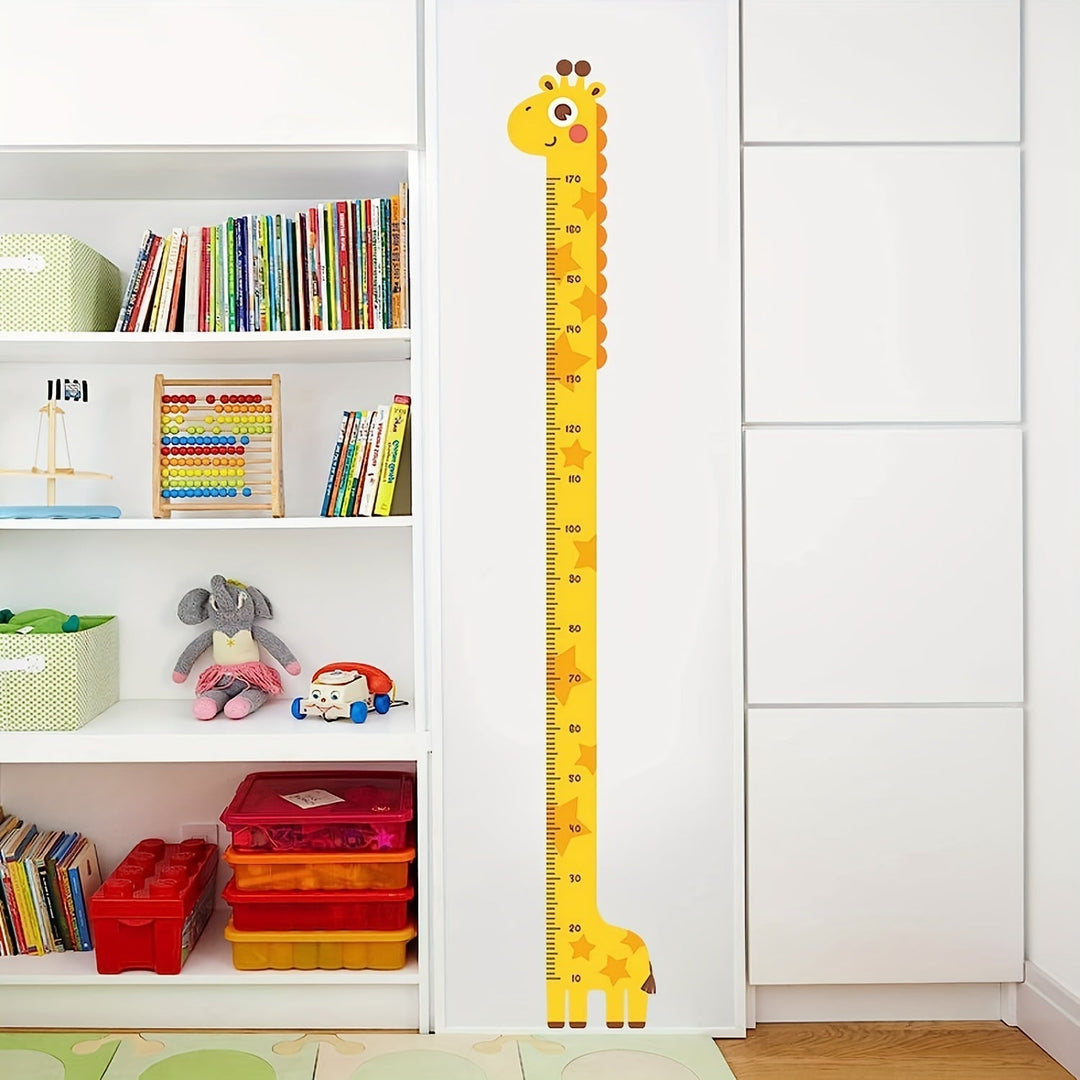 Sticker mural girafe ludique, mètre de croissance facile à poser pour décorer la chambre des enfants.