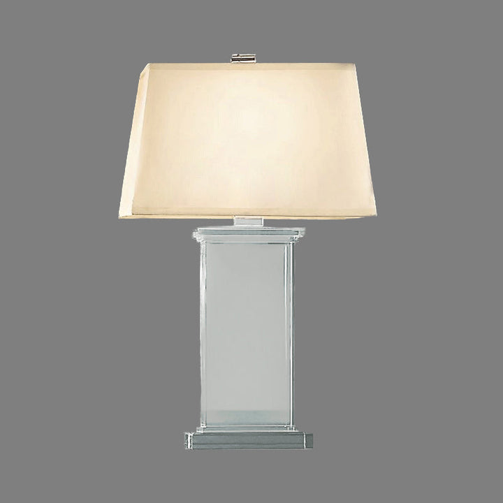 Lampe de bureau design en cristal rectangulaire, abat-jour blanc, pour un espace de travail moderne et élégant.