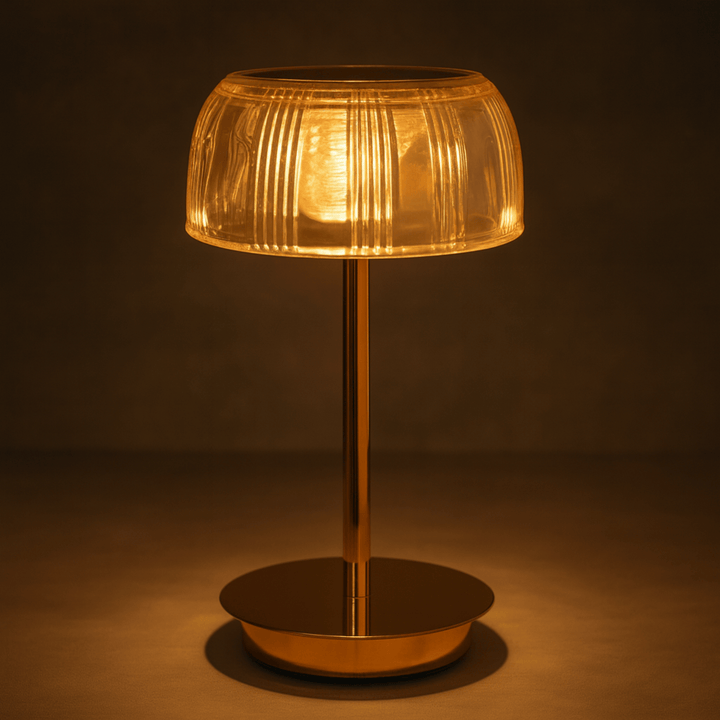 Lampe de table tactile LED sans fil rechargeable, abat-jour dôme strié élégant pour ambiance.