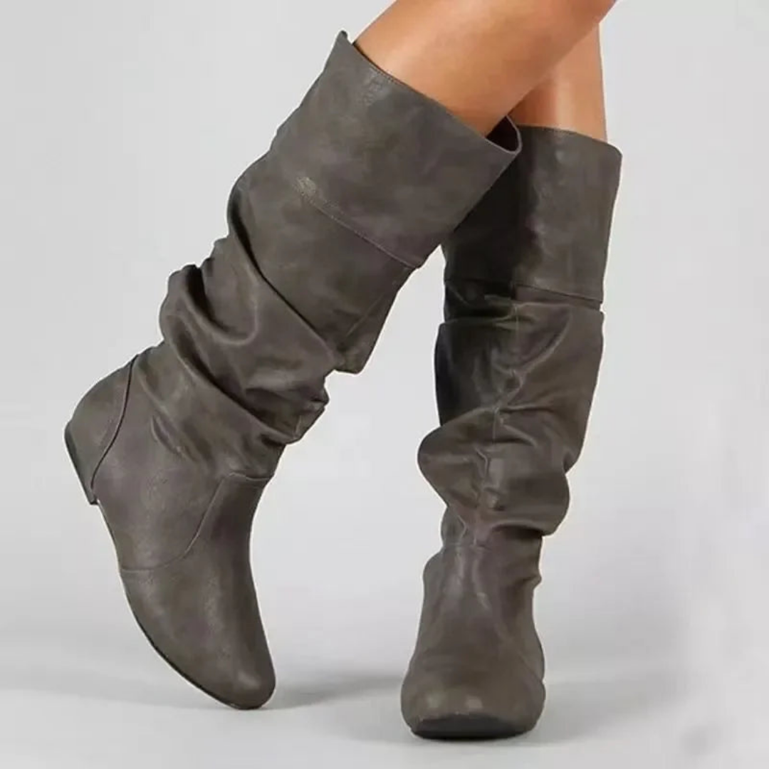 Bottes d'hiver hautes femme élégantes et chaudes, parfaites pour la mode automne-hiver. Chaussures longues confortables.