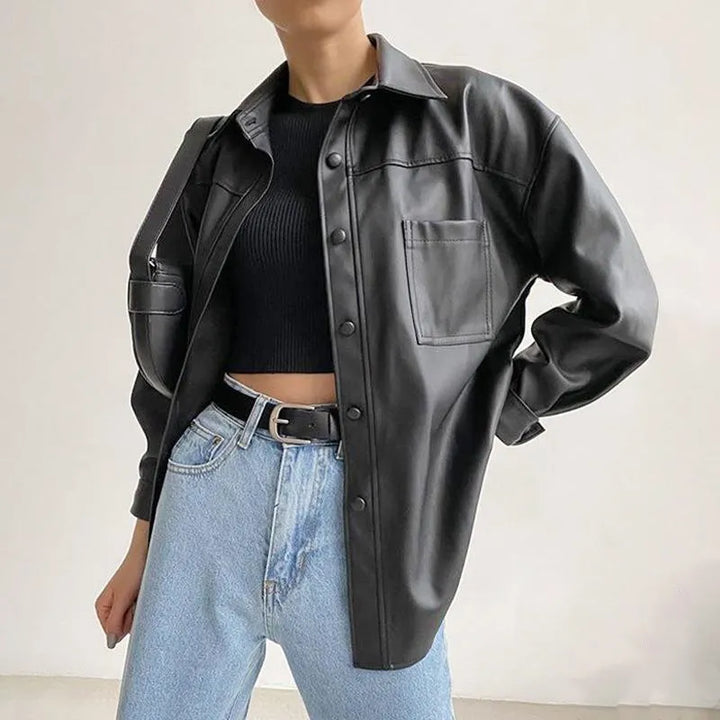 Veste élégante femme, style sophistiqué polyvalent pour printemps/automne. Parfaite pour un look chic et tendance.