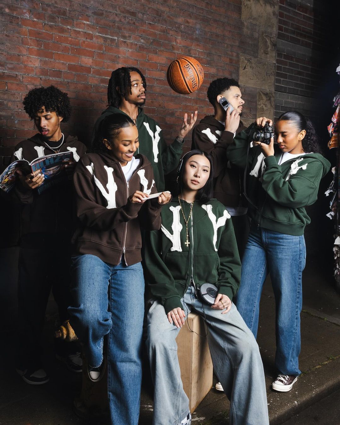 Sweat New York imprimé, mode unisexe femme, pour un confort optimal et un look streetwear tendance en automne.