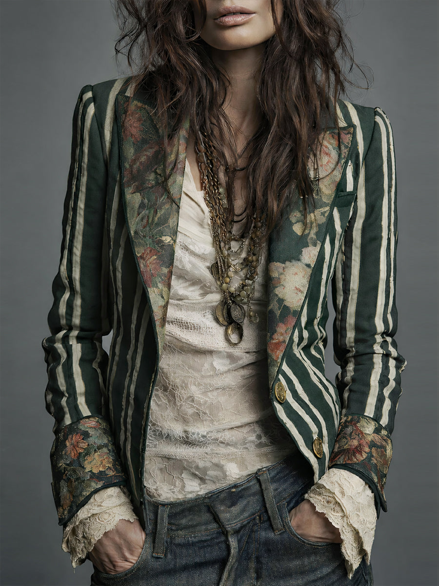Élégant blazer femme rayé, motif floral bohème, style vintage pour mode féminine printemps-automne.