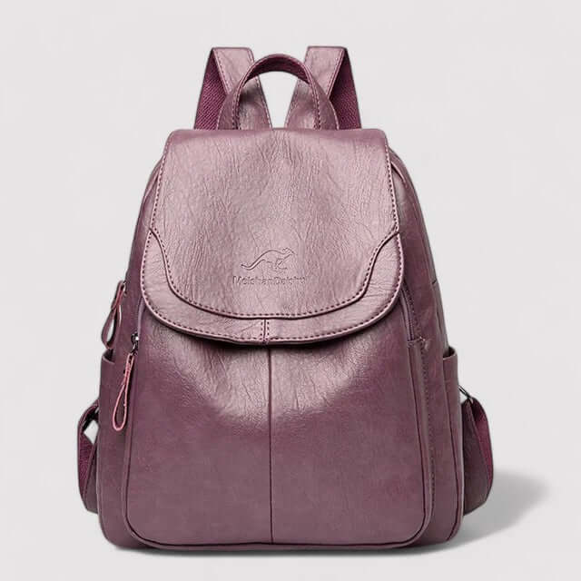 Voyager en toute sérénité avec ce sac à dos antivol en cuir. Idéal pour emporter vos essentiels en toute sécurité.