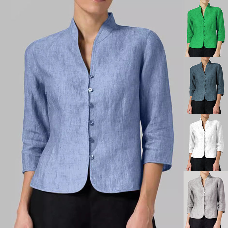 Blouse femme ajustée élégante, col montant, décolleté V et manches 3/4. Idéale pour bureau ou décontracté.