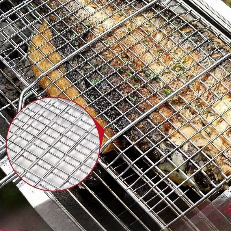Panier de BBQ en métal pour grillade uniforme. Parfait ustensile extérieur pour les amateurs de barbecue et camping.