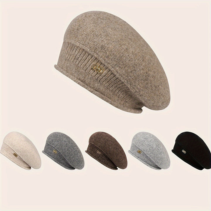 Chapeau béret tricoté femme. Accessoire mode hivernal confortable et stylé.