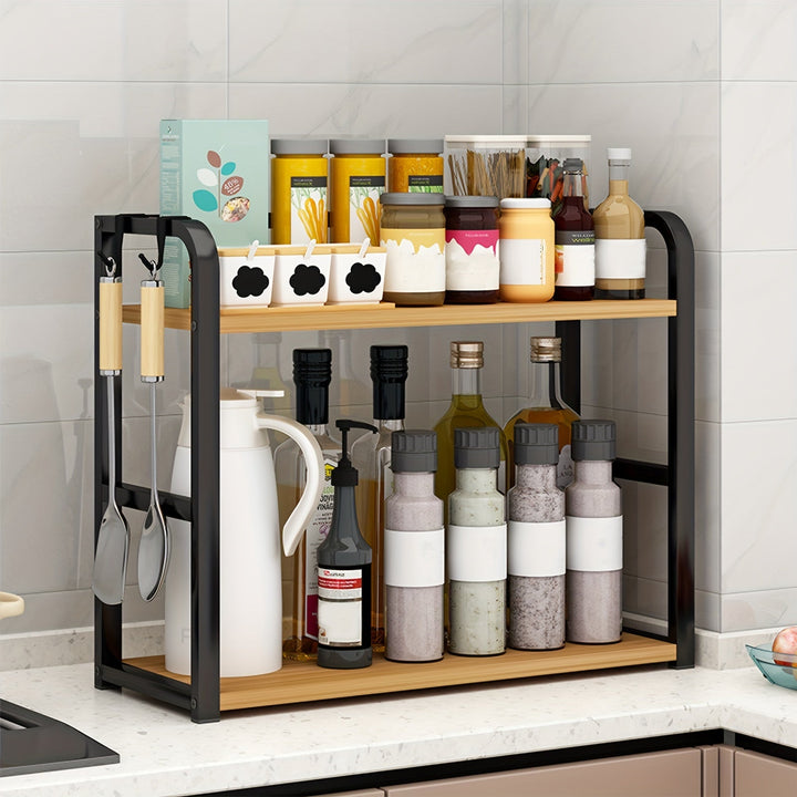 Étagère à épices élégante en acier inoxydable, apporte style et commodité au rangement de votre cuisine.