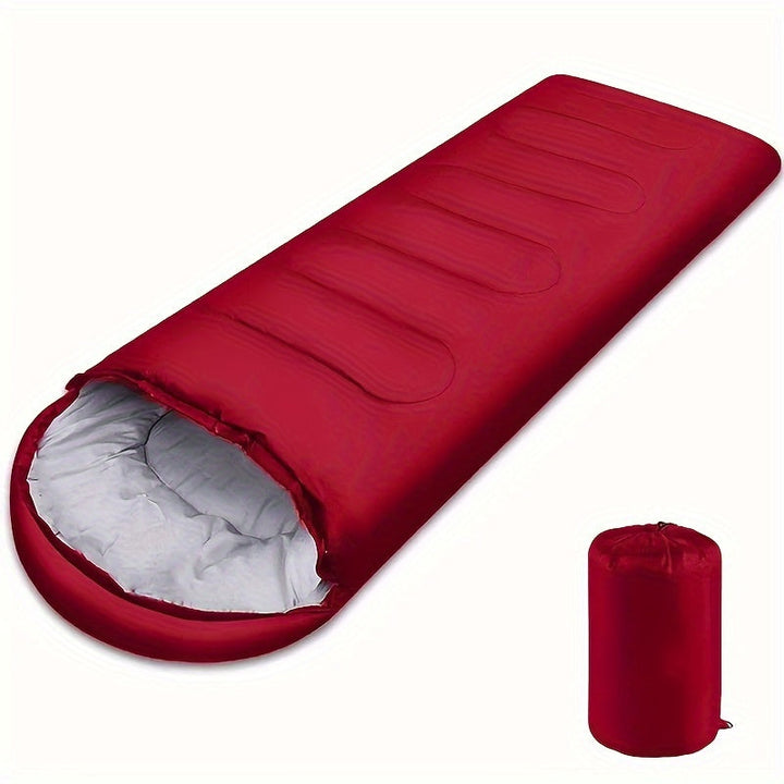 Sac de couchage d'hiver confortable avec capuche, idéal pour le camping et les expéditions froides.