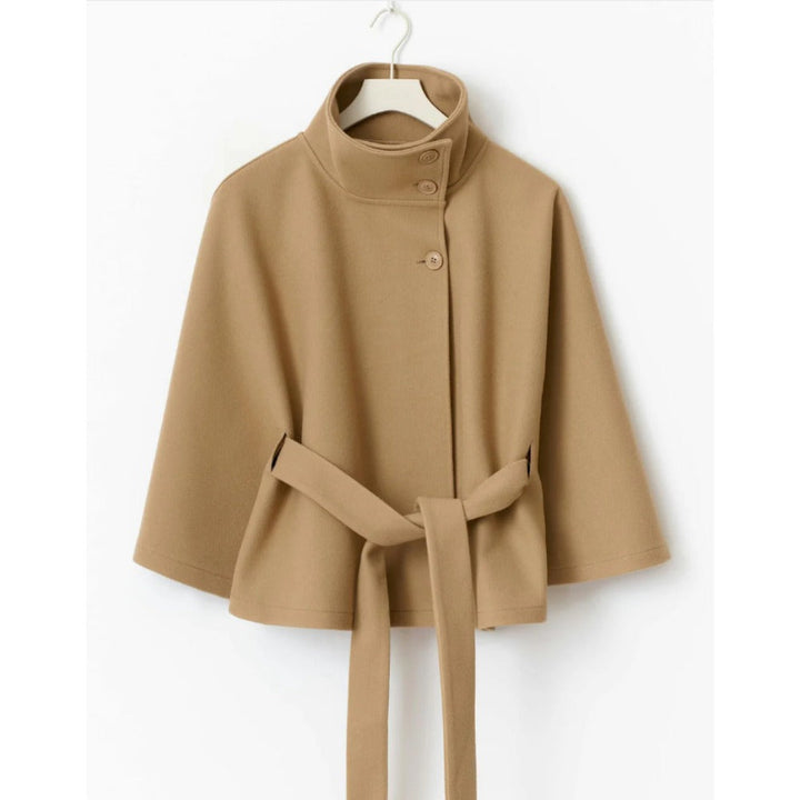 Vêtement femme : Manteau cape d'hiver chaud et élégant, col haut, style chic. Parfait pour affronter le froid.