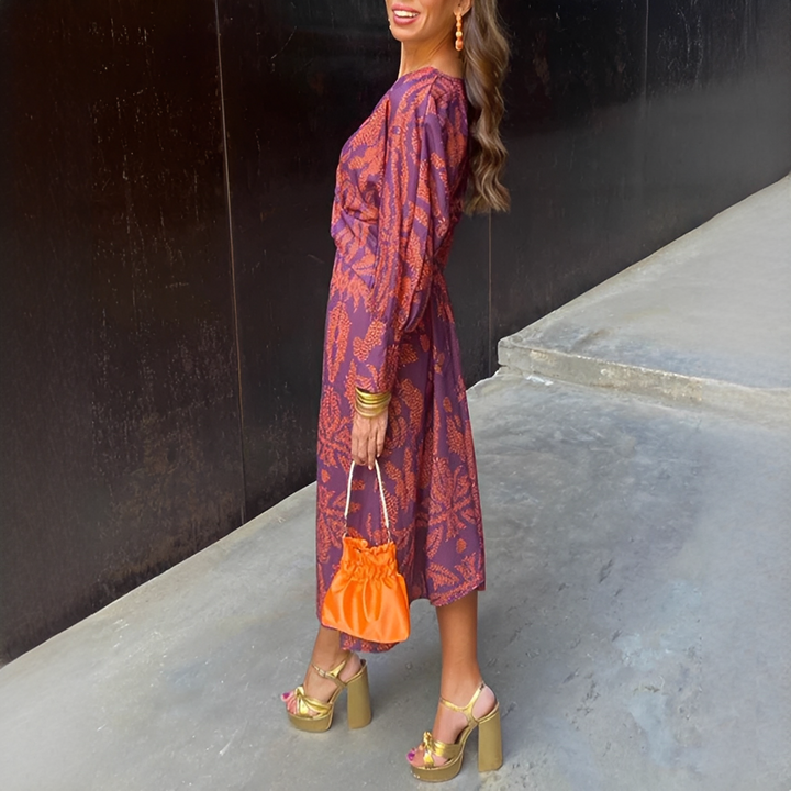 Robe longue d'été femme chic et élégante. Parfaite pour une tenue estivale moderne et confortable.